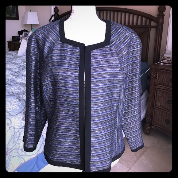 Kasper Jackets & Blazers - Kasper  dinner jacket.